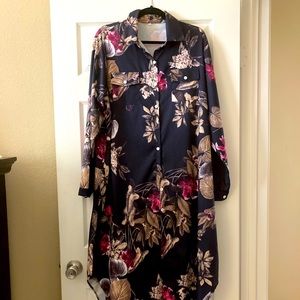 Shirt-Styled Lounger in Tropical Floral Print